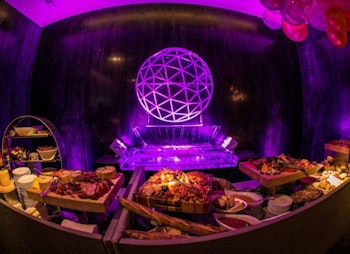 Knickerbocker Hotel - St. Cloud Rooftop | New York City New Years Eve Parties | Buy Tickets Now